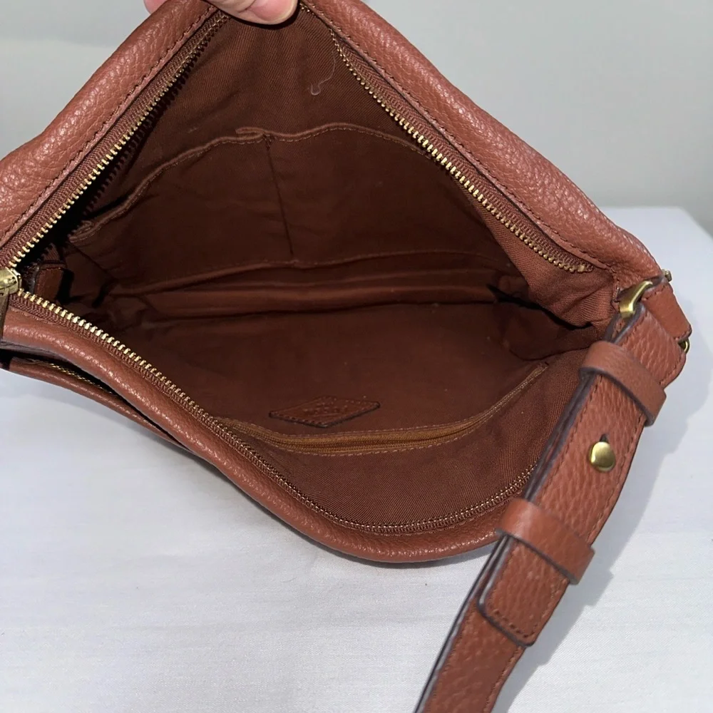 Fossil Piper Brown Pebble Leather Crossbody Small Messenger Bag Expandable